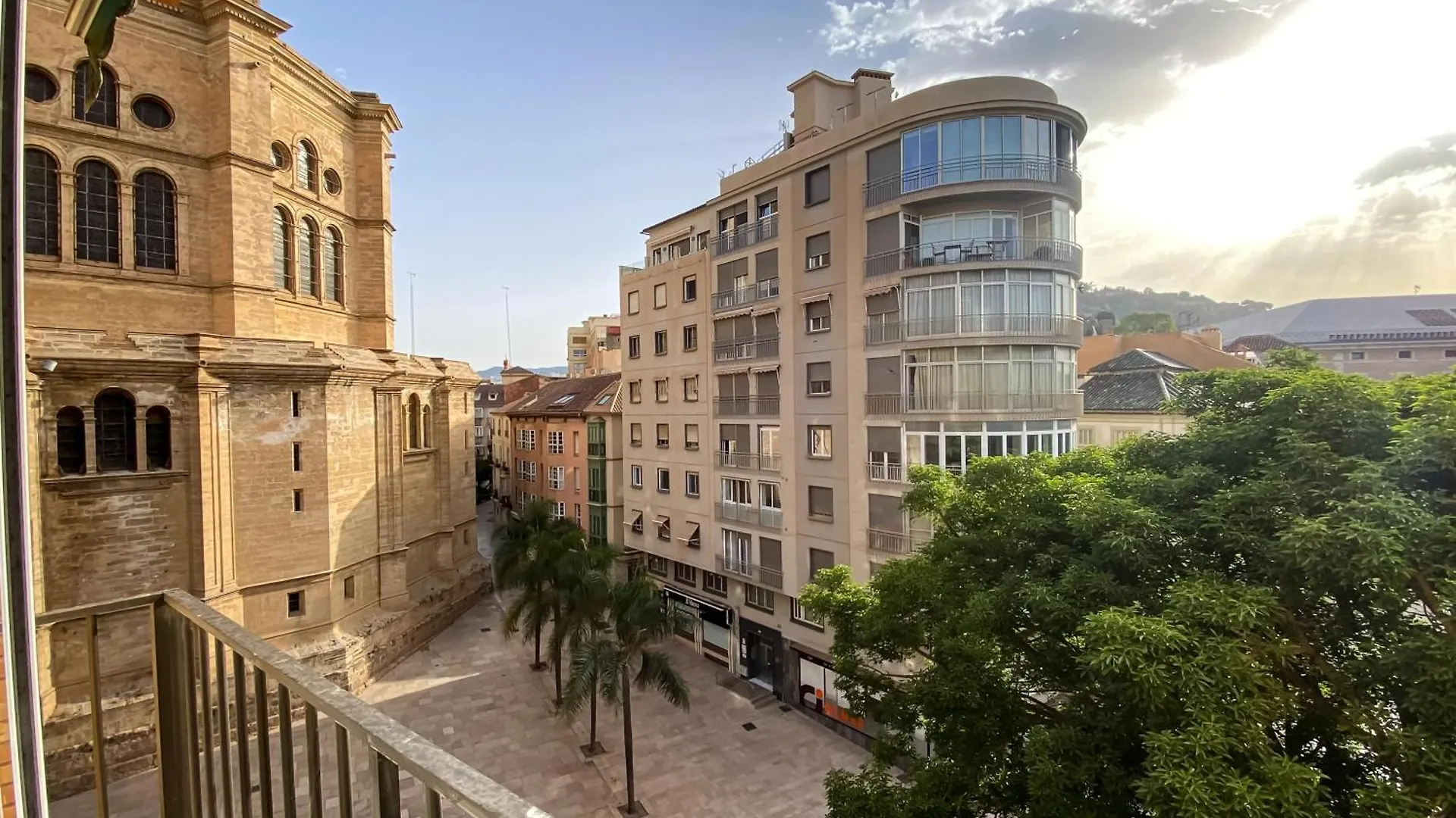 Appartement 3 Rooms Y 3 Baths Y Aparcamiento Catedral Málaga